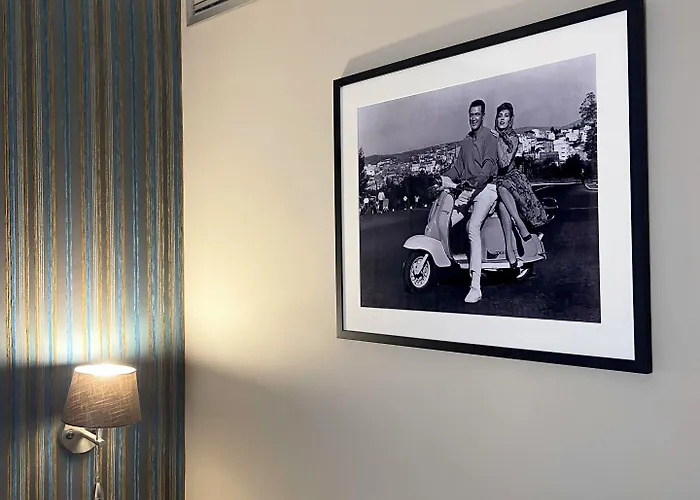 Hotel Saint Germain 3*