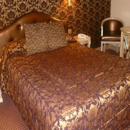 Saint Germain Hotel