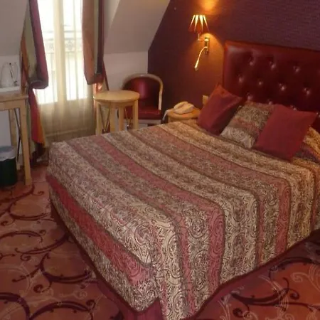 Hotel Saint Germain 3*
