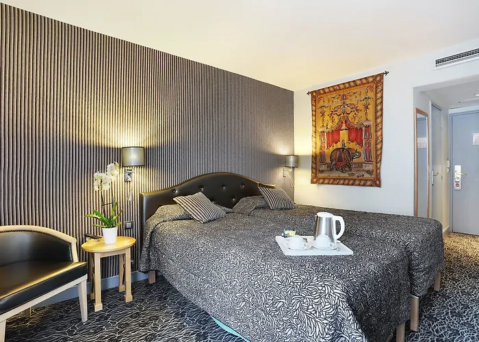 Saint Germain Hotel